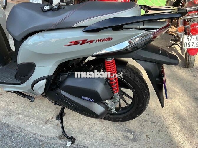 Honda SH Mode ABS 2025 Xám xi măng 2000 km