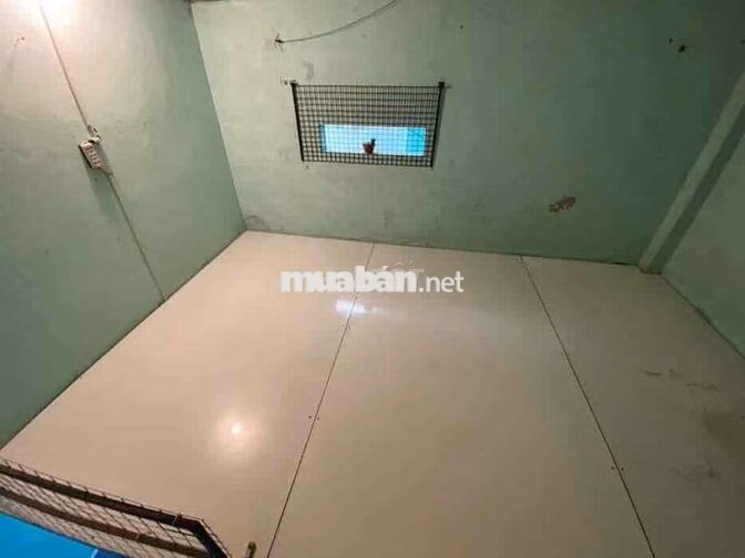 Phòng trọ Bình Tân Liên khu 45 giá 1tr6, có nước sạch, dưới đất