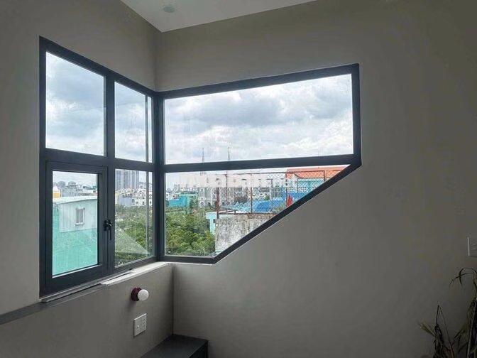 CHÍNH CHỦ CHO THUÊ - STUDIO PENTHOUSE - NỘI THẤT MỚI - BẾP TÁCH BIỆT