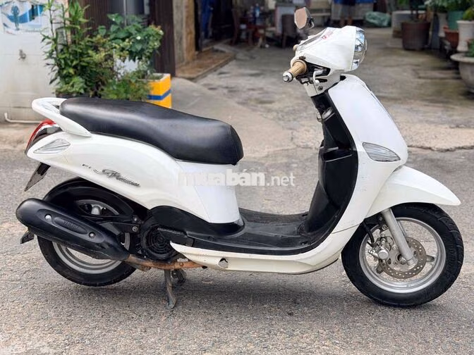 Yamaha Nozza FI Trắng Xăng