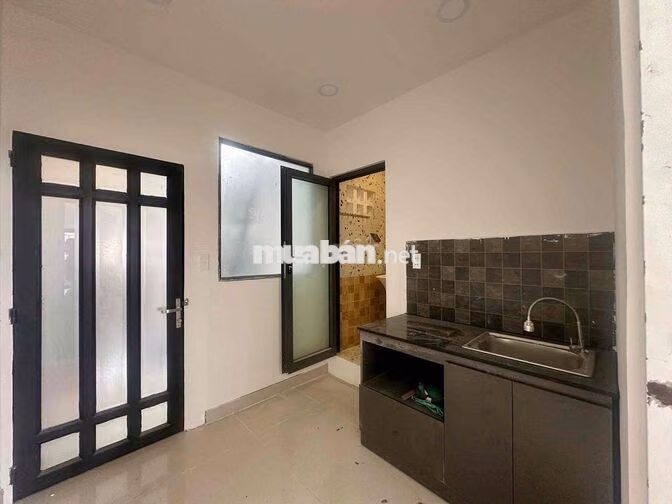CHÍNH CHỦ CHO THUÊ - STUDIO PENTHOUSE - NỘI THẤT MỚI - BẾP TÁCH BIỆT