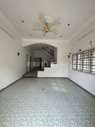 Cần bán gấp biệt thự 152G Lộ Tẻ khu dân cư phía bắc kênh Lương Bèo