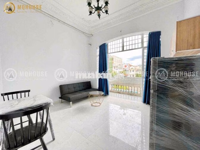1 PHÒNG NGỦ BAN CÔNG RỘNG ĐẦY ĐỦ NỘI THẤT NGAY TẠI ETOWN CỘNG HOÀ