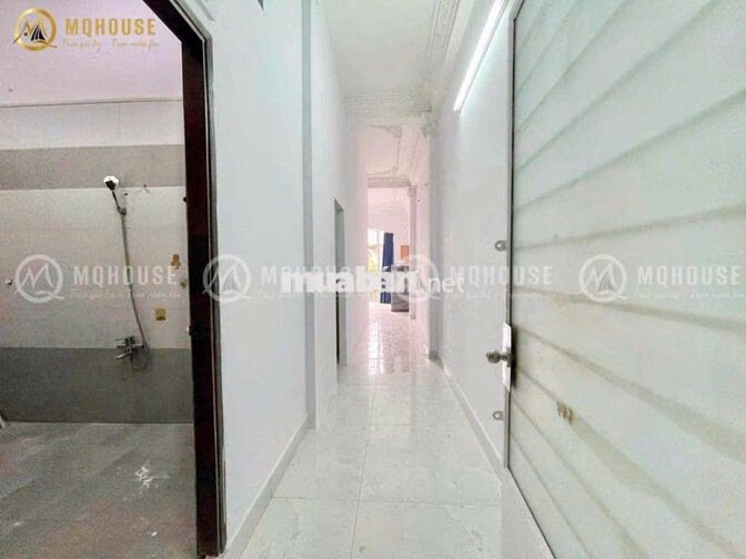 1 PHÒNG NGỦ BAN CÔNG RỘNG ĐẦY ĐỦ NỘI THẤT NGAY TẠI ETOWN CỘNG HOÀ