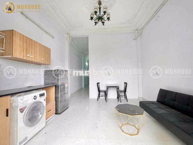 1 PHÒNG NGỦ BAN CÔNG RỘNG ĐẦY ĐỦ NỘI THẤT NGAY TẠI ETOWN CỘNG HOÀ