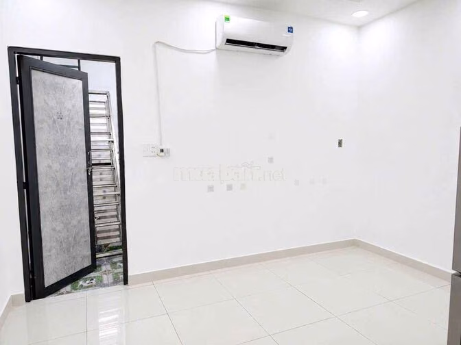 🚨STUDIO TÁCH BẾP - CÓ THANG MÁY - FULL NỘI THẤT - NGAY NGÃ TƯ GÒ MÂY 🚨