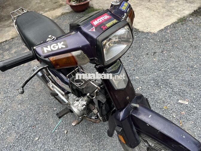 Honda Super Dream Tím