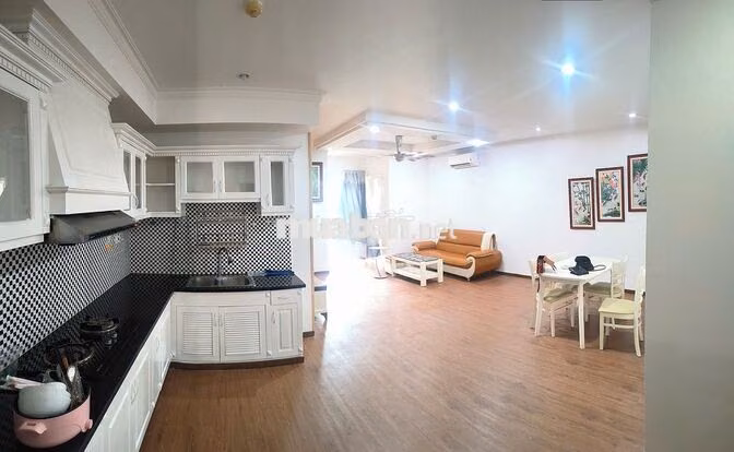 Cho thuê chung cư Phan Văn Trị, Quận 5, 80m2, 3pn, 2wc.