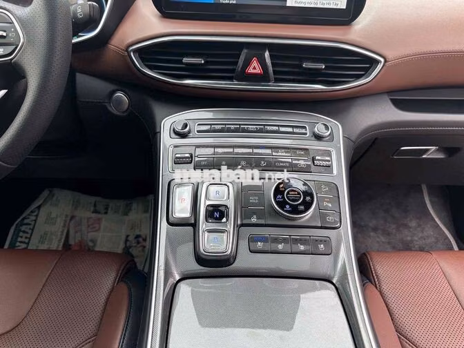Hyundai SantaFe 2.2D HTRAC Trắng 7 chỗ Tự động