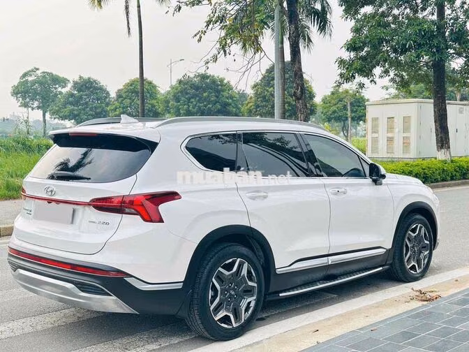 Hyundai SantaFe 2.2D HTRAC Trắng 7 chỗ Tự động
