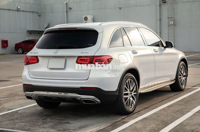 Xe Mercedes Benz GLC 200 4Matic 2022