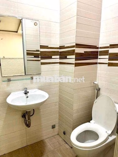 Nhà HXH đường Calmette Q1, 1tr2l, vị trí vừa ở vừa kd