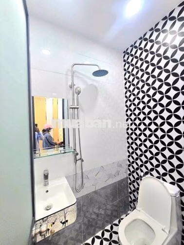 🔥🔥🔥nhà đẹp vào ở liền 1 lầu.. ngay đường 15 bê quận 7🔥🔥🔥