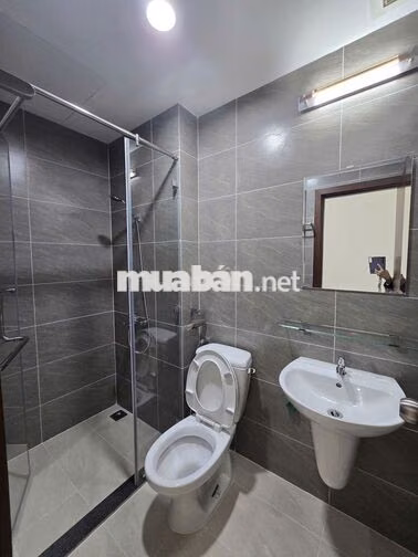 Bán CH Green River quận 8 Dt80m2/ 3PN 2WC giá 3tỷ230 nhà mới hướng mát