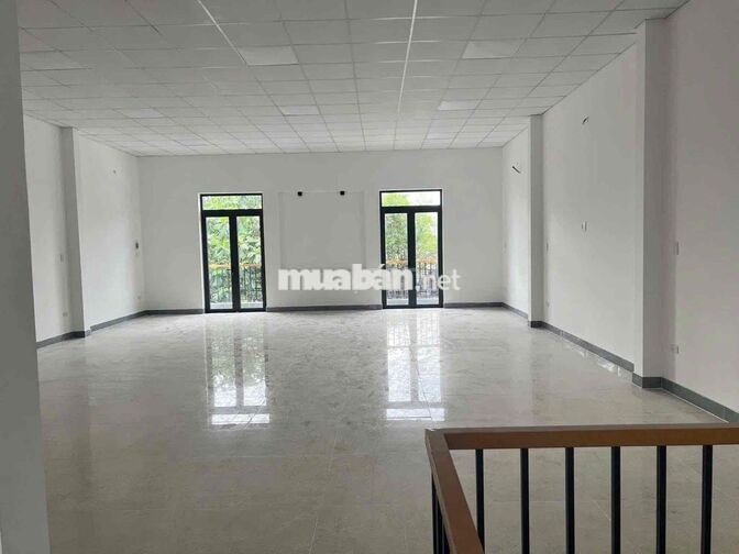 cho thuê kho xưởng mới 400m2 sạch đẹp