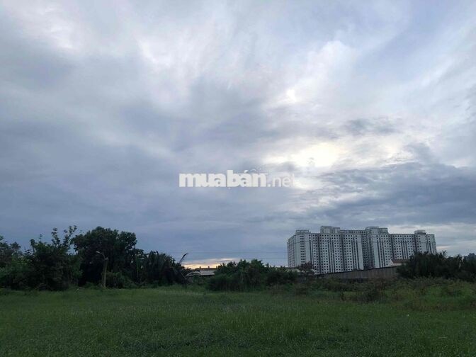 TÌM BÉ NỮ Ở GHÉP 1:1 - CÓ BAN CÔNG RỘNG - TỔNG 2Tr