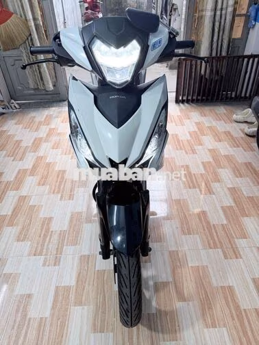 Honda Winner V1 Trắng Xe côn tay