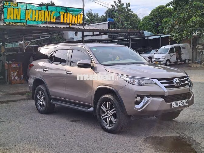 TOYOTA FORTUNER 2019 TỰ ĐỘNG MÁY DẦU CHẤT XE ZIN