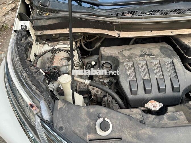 Mitsubishi Xpander 2020 Trắng 180000 km