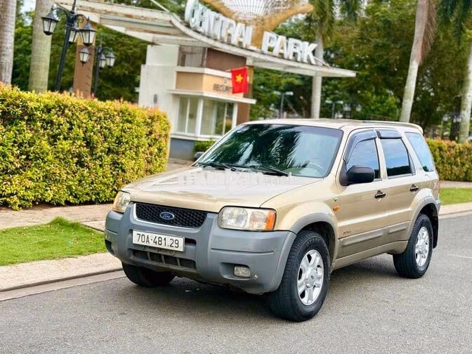 Ford Escape 2003 Vàng cát