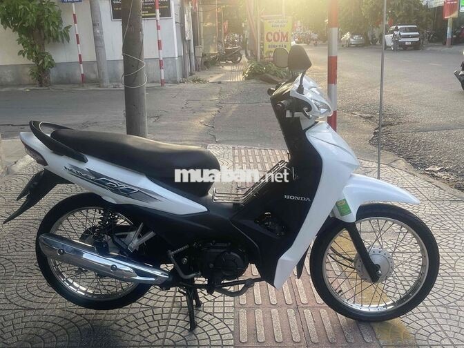 Honda Wave 2024 trắng zin êm