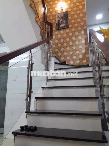cho thuê nhà đường số 51 hẻm 49// p14 ( 4x8) trệt , lầu , 2pn , 3wc