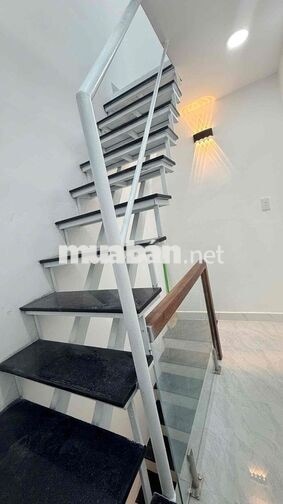 Nhà bán giá chỉ 1TY850 - 1 trệt 2 lầu - Bình Tân