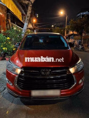 Toyota Innova Venturer 2018 Đỏ