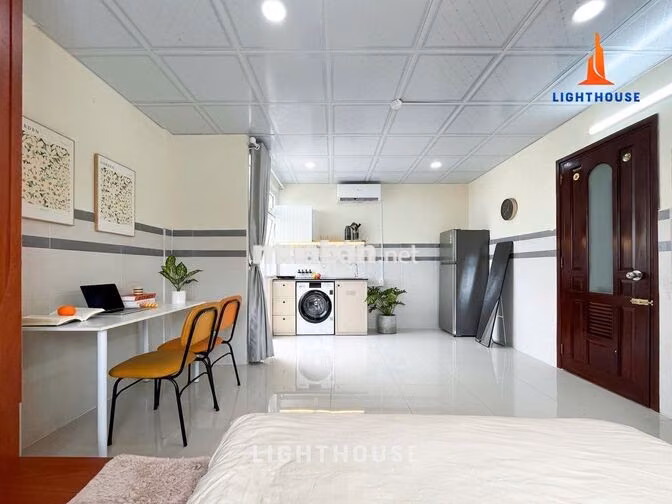 STUDIO THIẾT KẾ SIÊU ĐẸP NGAY ĐẶNG THÙY TRÂM - ĐH VĂN LANG