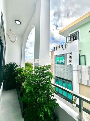 Bán nhà lầu mới 100% tại Trung Tâm Trảng Dài, có nội thất, sổ thổ cư
