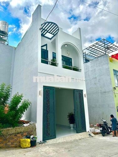 Bán nhà lầu mới 100% tại Trung Tâm Trảng Dài, có nội thất, sổ thổ cư