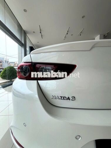 Mazda 3 1,5L Luxury giá lăn bánh chỉ từ 583tr