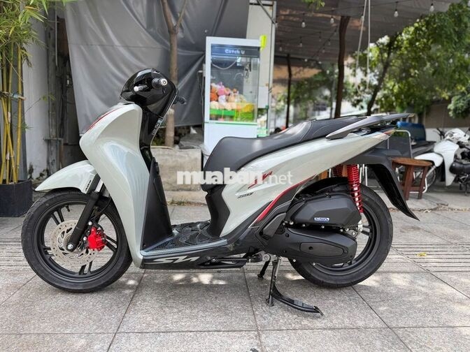📢 HONDA SH 160i ABS 2025, 3000KM NHƯ MỚI