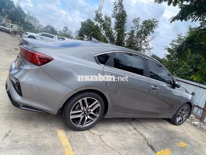 Kia Cerato Luxury 2020 Xám