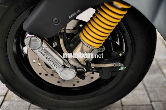 Piaggio GTS300 hpe 2022 Xám 12000 km