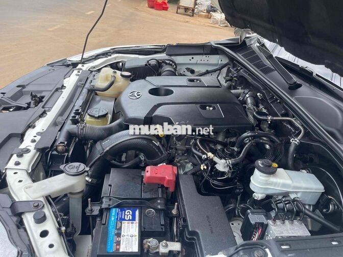 Toyota Fortuner 2018 Số sàn Trắng 80.000km