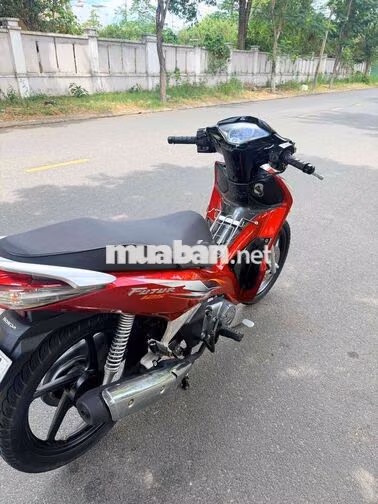 Chính chủ cần bán xe Honda Future Fi đk 2015 máy m