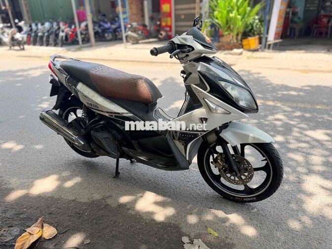 Yamaha Novo LX Trắng đen Xe tay ga