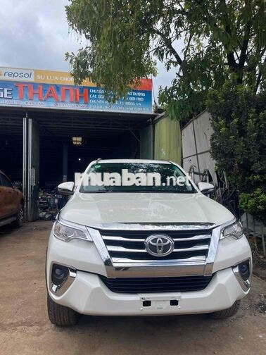 Toyota Fortuner 2018 Số sàn Trắng 80.000km