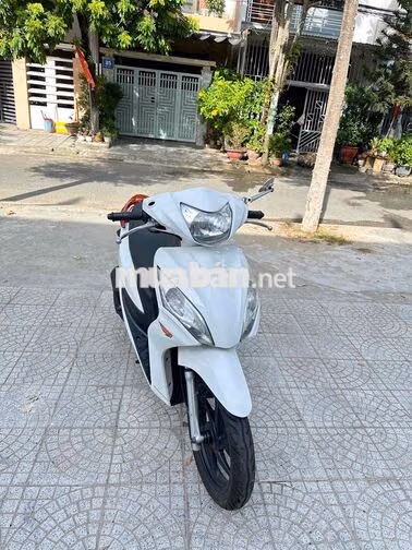 Honda Vision Trắng đỏ Xe tay ga