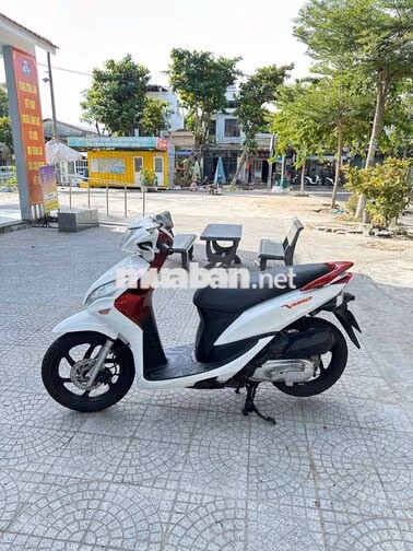 Honda Vision Trắng đỏ Xe tay ga