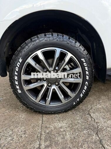 Ford Everest Titanium 2019 Trắng 7 chỗ Tự động Dầu