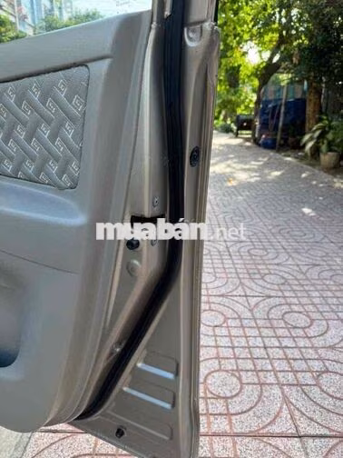 Toyota Innova G 2012 màu vàng cát