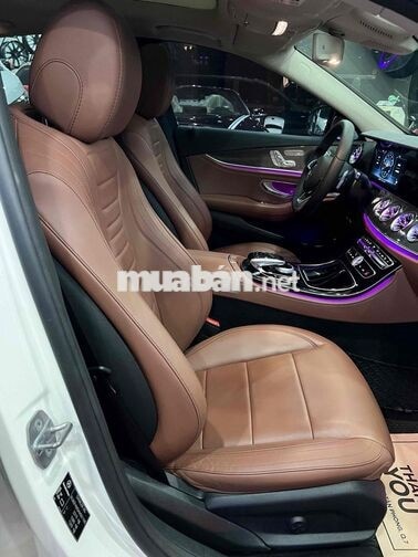 Mercedes-Benz E300 AMG Model 2018 Trắng/ Nâu