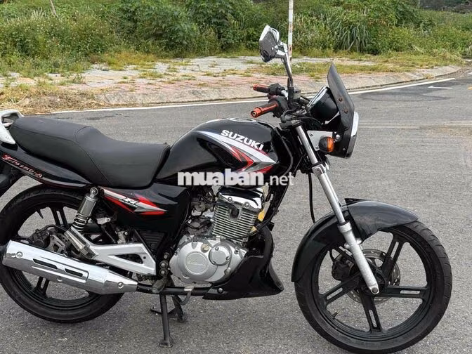 Suzuki EN 150 Đen Xe côn tay