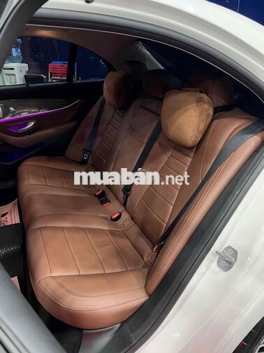 Mercedes-Benz E300 AMG Model 2018 Trắng/ Nâu