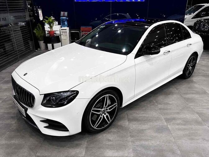 Mercedes-Benz E300 AMG Model 2018 Trắng/ Nâu