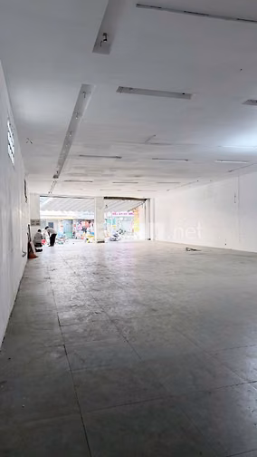 Cho thuê mặt bằng mặt tiền đường Phạm Văn Chiêu ngang 10m