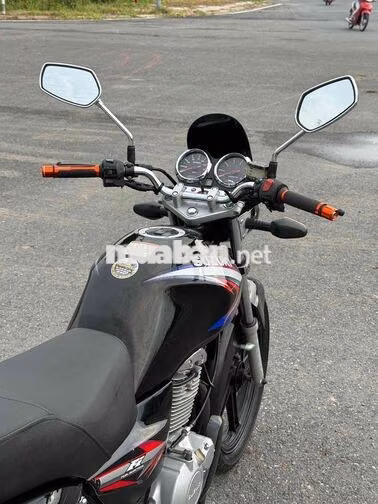 Suzuki EN 150 Đen Xe côn tay