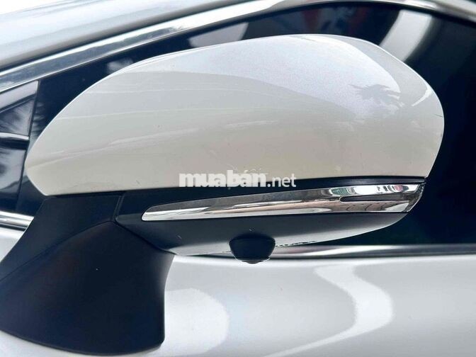 Toyota Hà Đông bán Camry 2.5Q 2021 Trắng 58000 km